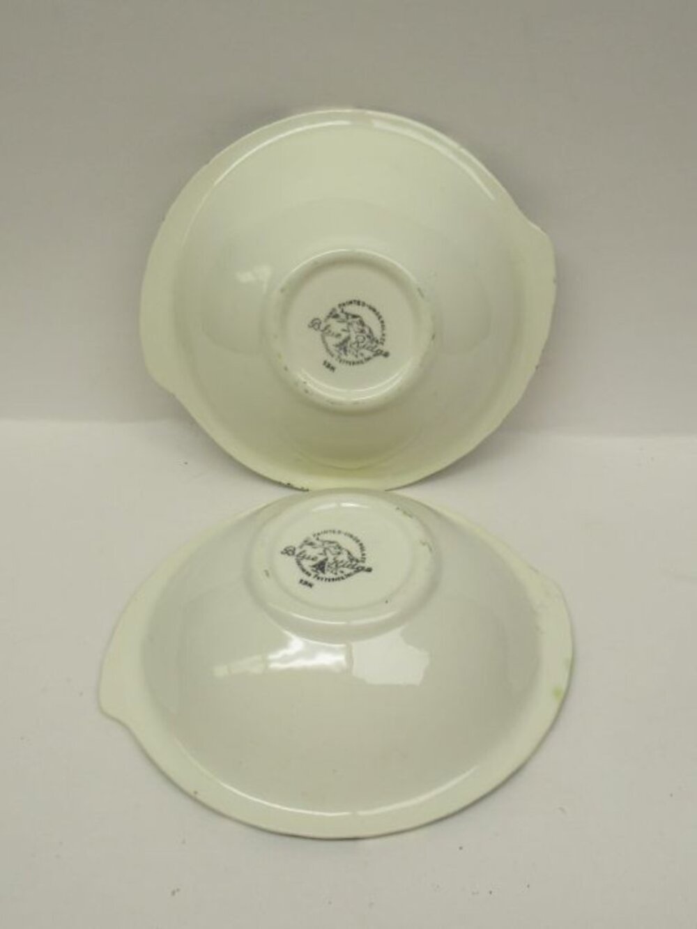 2 - Southern Potteries Blue Ridge WILD CHERRY No. 3 Tab Handled Soup Bowls USA - Picture 3 of 4